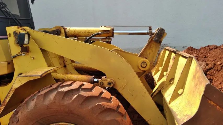 PA CARREGADEIRA CATERPILLAR 1998 - Foto 5