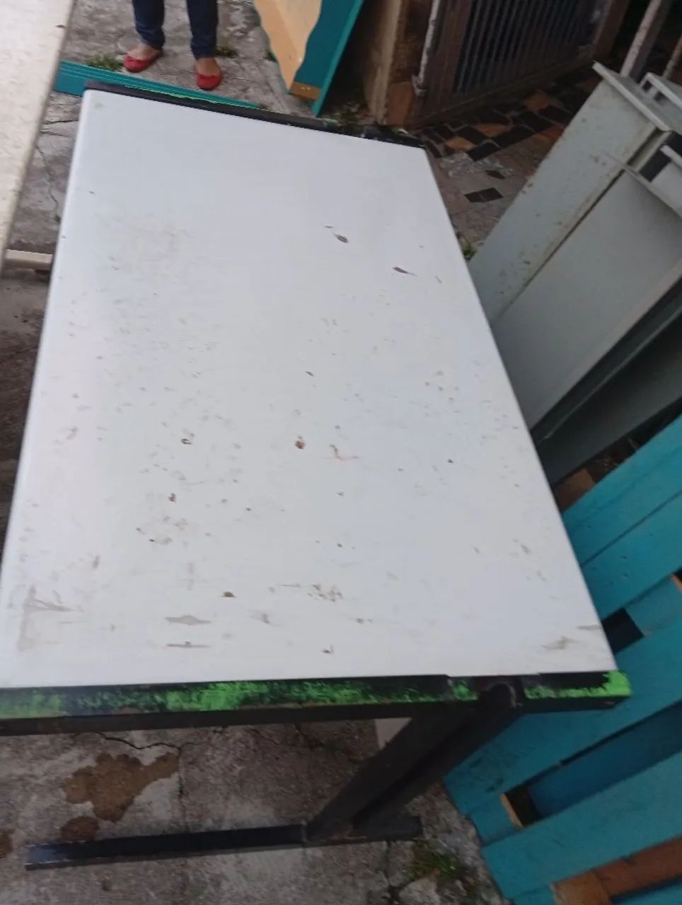 Mesa de ferro para escritório 