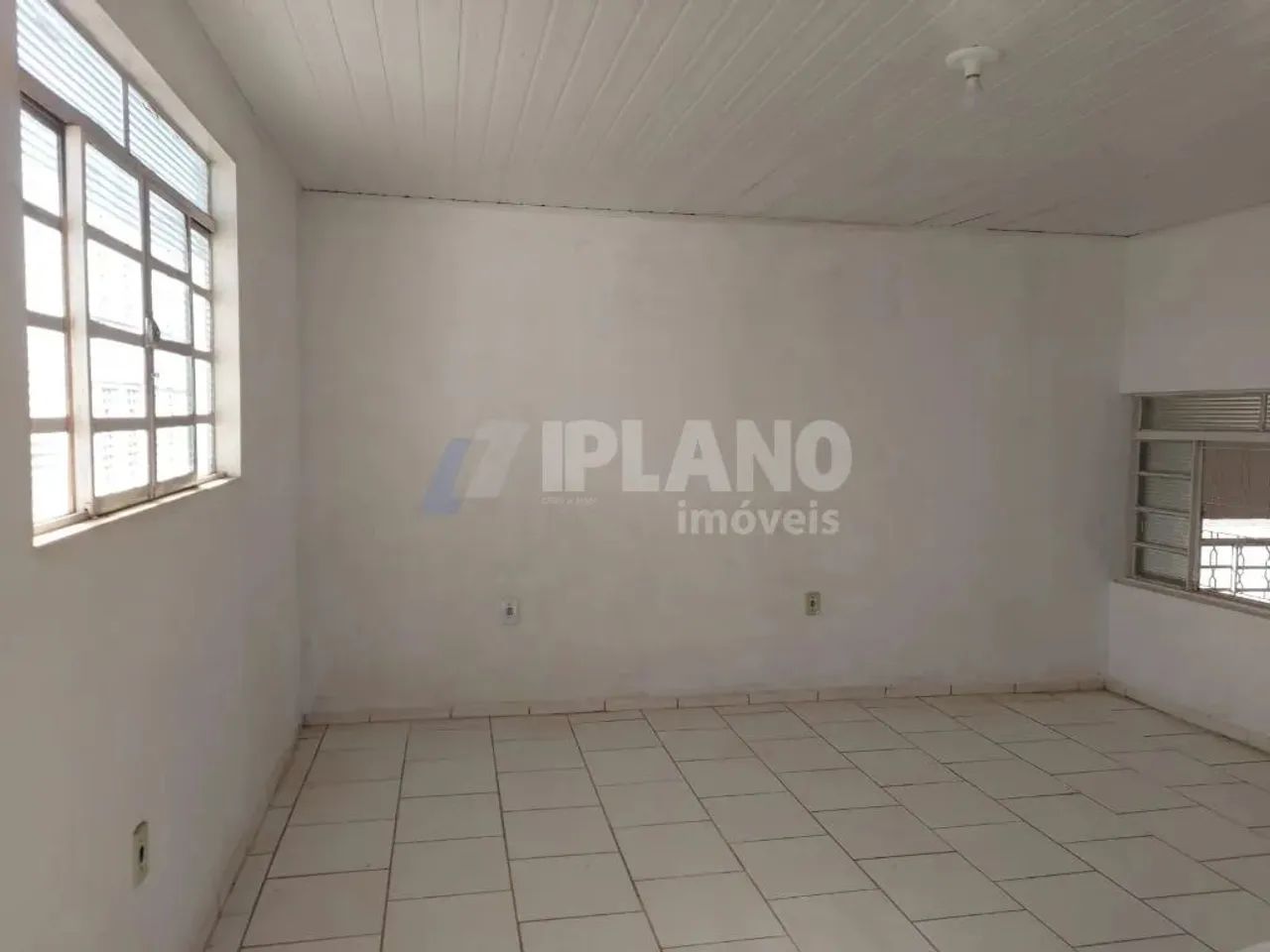 Venda de Comercial / Barracão/Galpão na cidade de Itirapina - Foto 5
