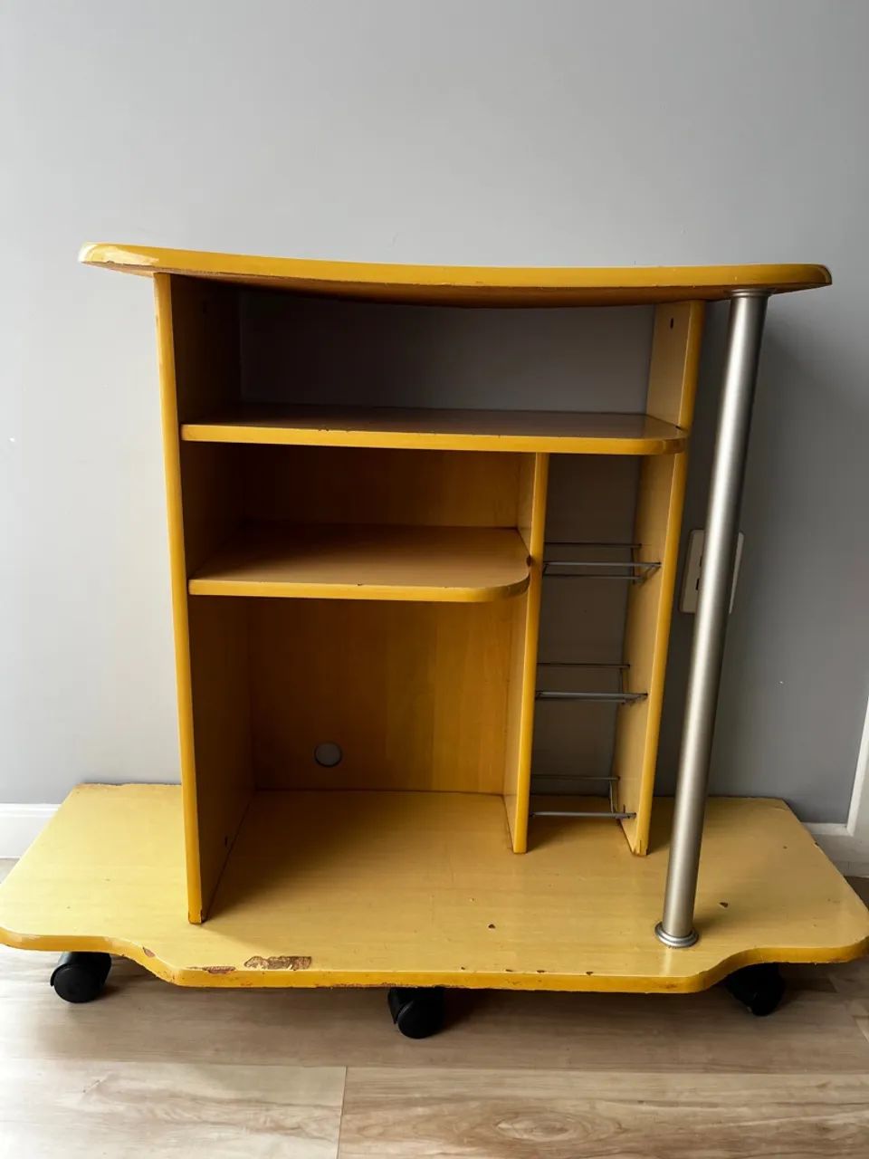 Rack com 6 rodinhas 360° - Foto 4