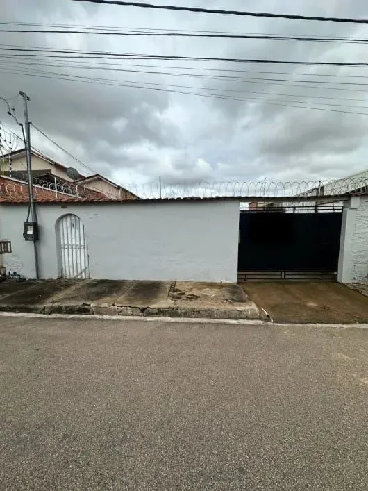Casa a venda no Flodoaldo Pontes Pinto, conj mal Rondon.