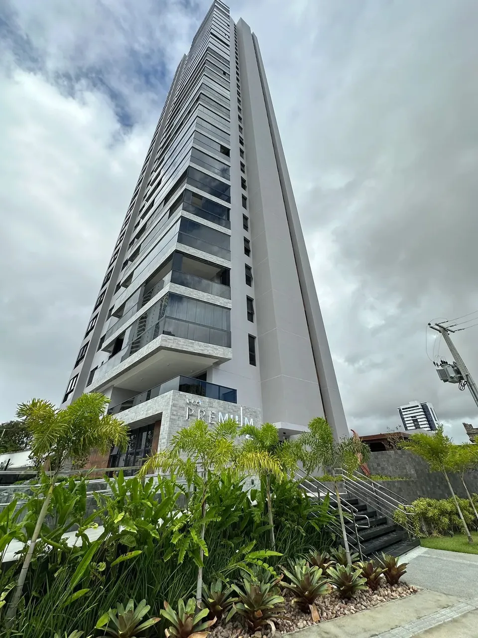 Eco Premium disp. p locação - 206m2 - 04 suítes + DCE - 03 vagas