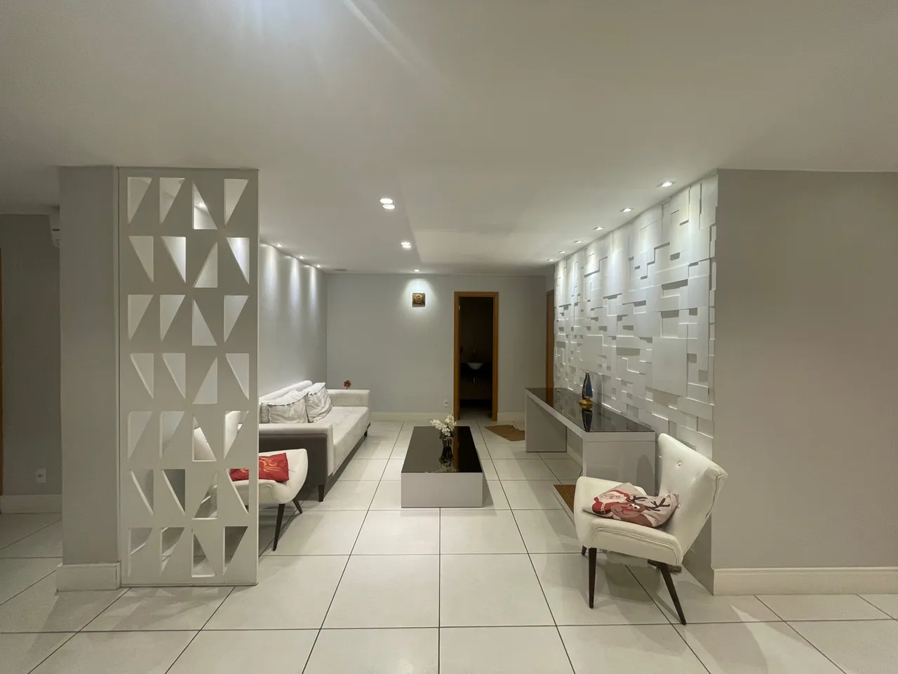 Apartamento Península 180m2 3 suítes 3 vagas garagem reformado