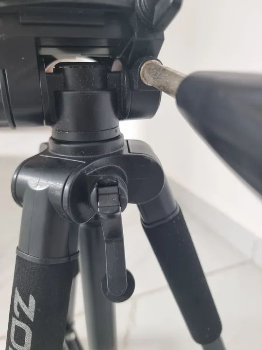 Tripé para Câmera Zomei - Foto 2