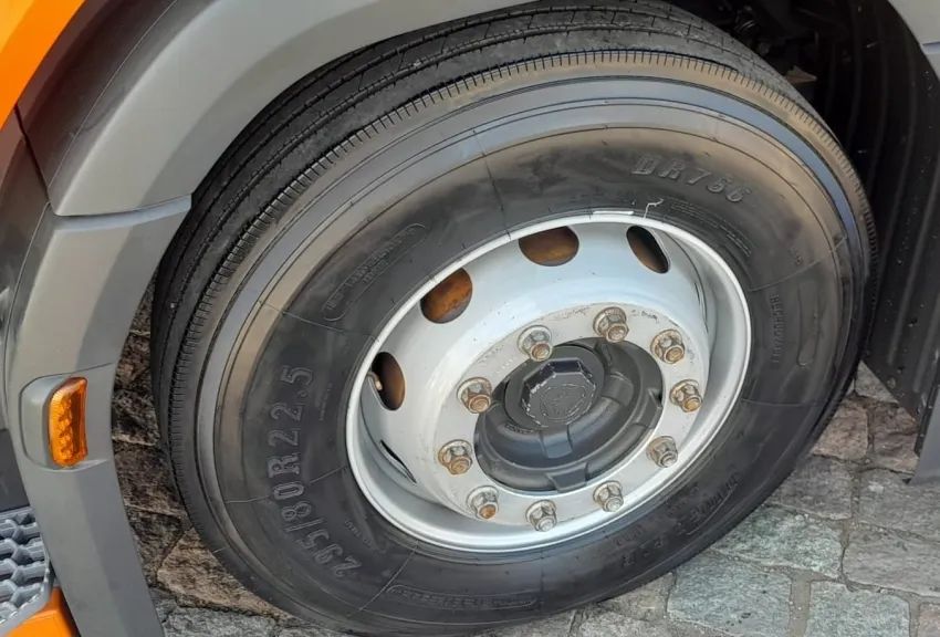 SCANIA R450 A6X2 2022/2023 - SAIA LATERAL, DEFLETORES, PNEUS NOVOS IMPORTADOS, ADAS - Foto 12