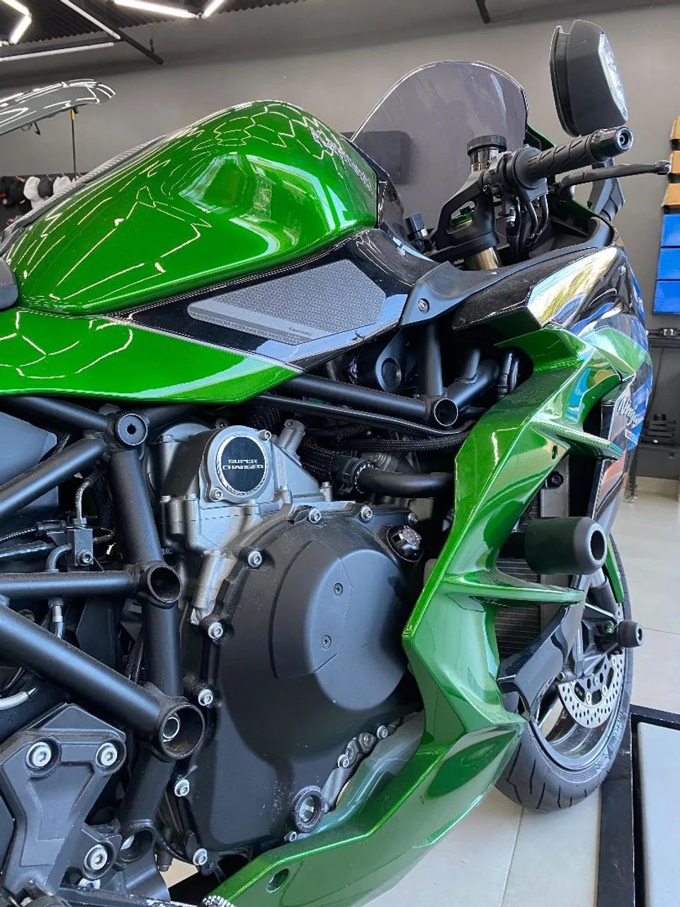 sui② Kawasaki H2 SX SE 998cc 2019 - 1440586520 | OLX