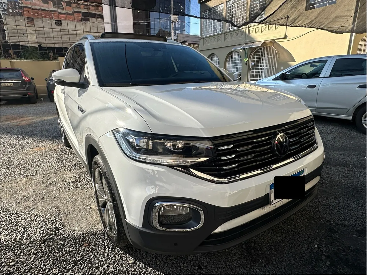 Tcross HL 1.4 com teto, led, park assist e adas