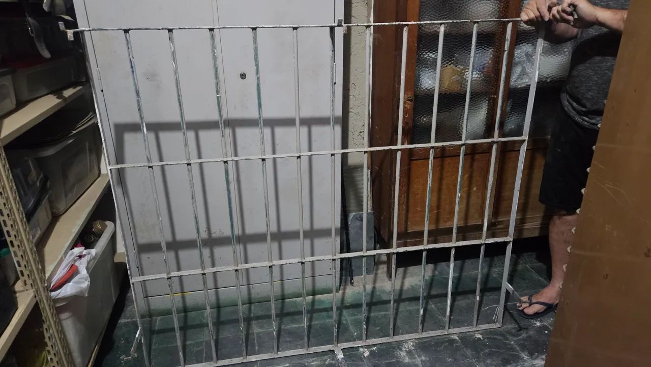 Janela metalon e Grade64840780092034123