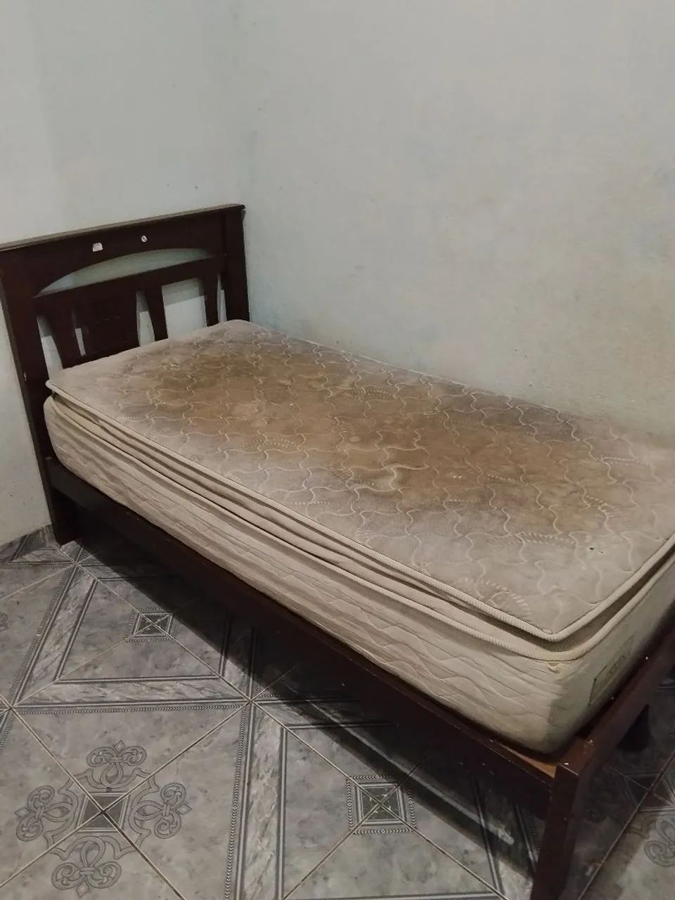 Cama de solteiro siena