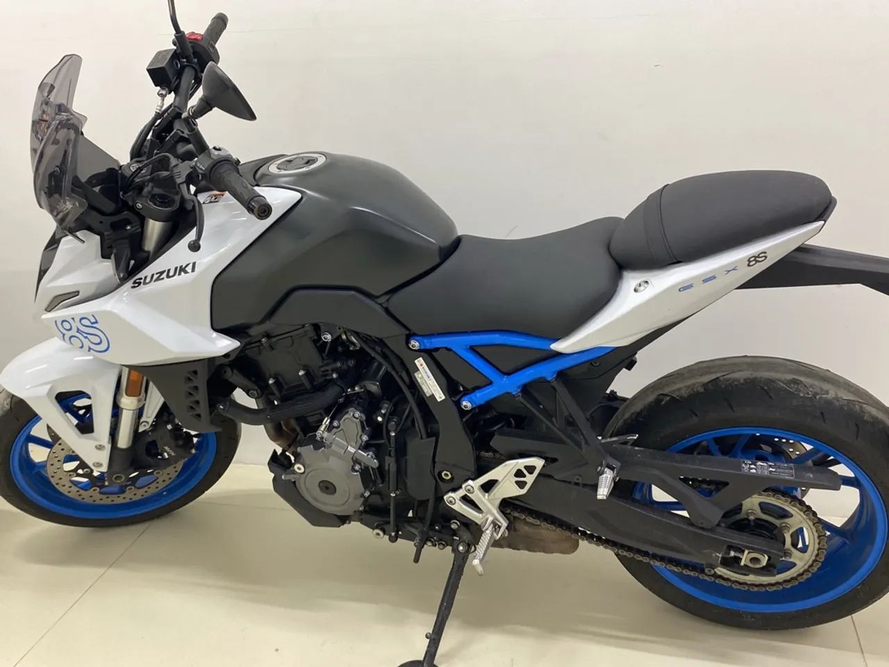 SUZUKI GSX 8S - Foto 2