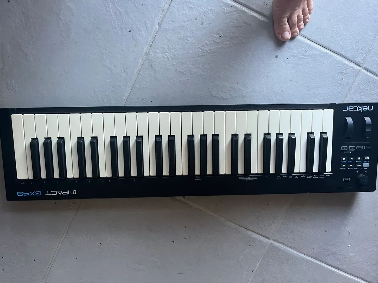 Teclado controlador Nektar Impact GX49 - Instrumentos musicais
