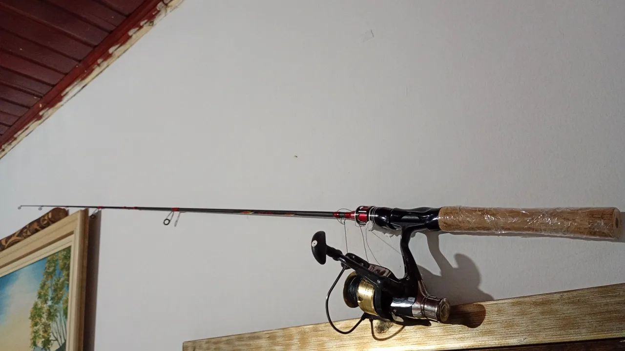 Vara com molinete R$ 120,00