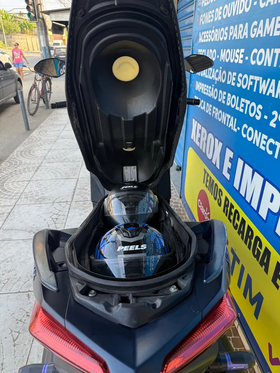 XMAX 250 ABS COM + 2k EM ACESSÓRIOS  - Foto 5