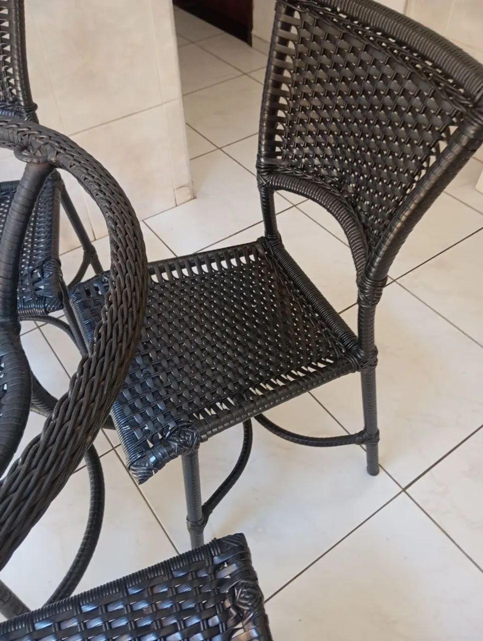 Conjunto de mesa e cadeiras  - Foto 3