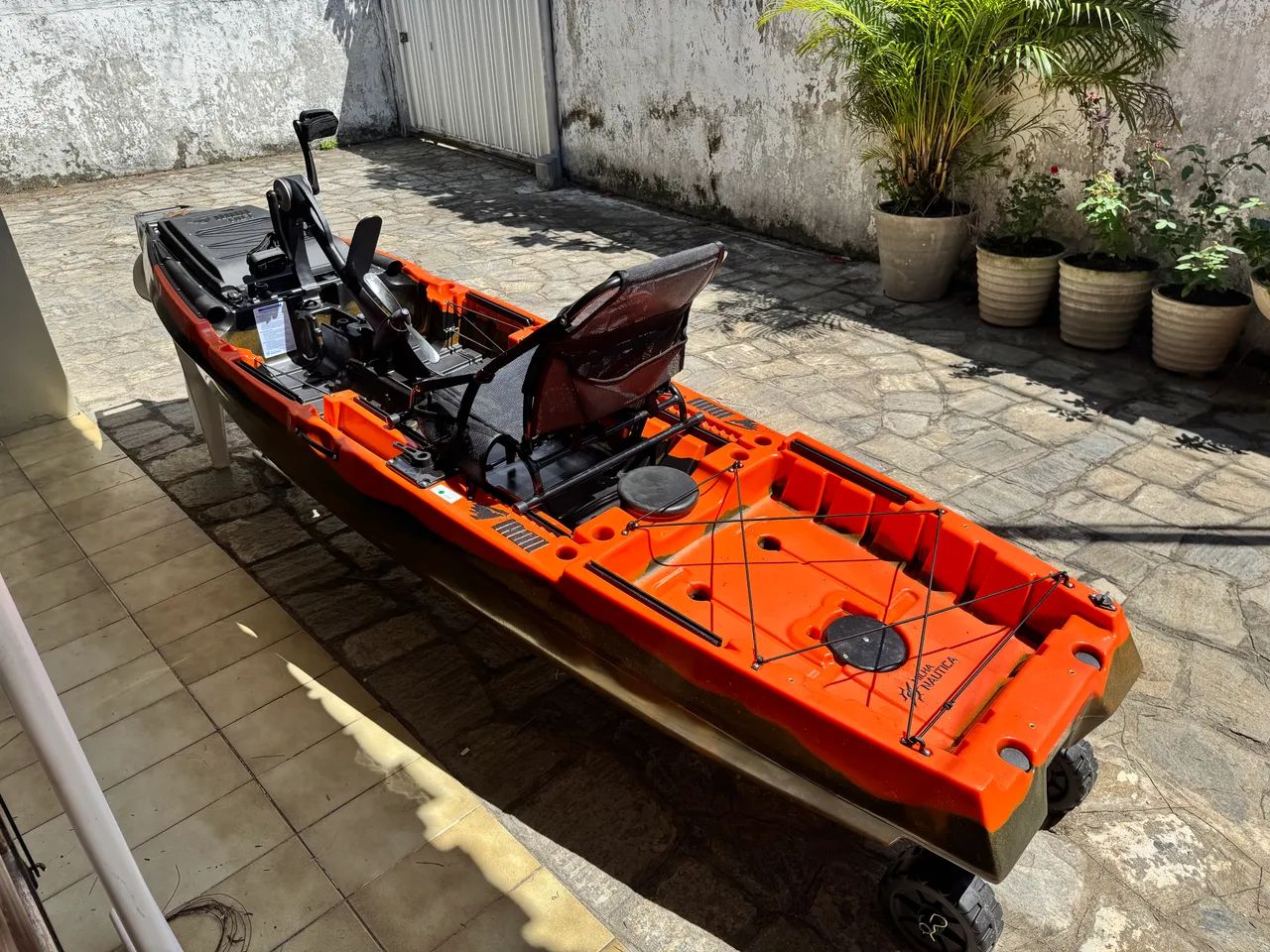 Caiaque Iron 1187 com pedal e sonar