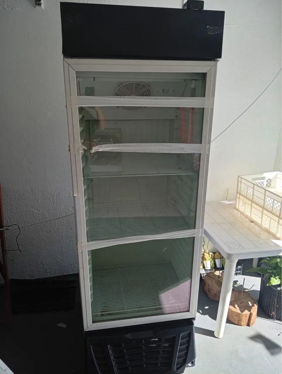 Freezer vertical Red Bul - Foto 2