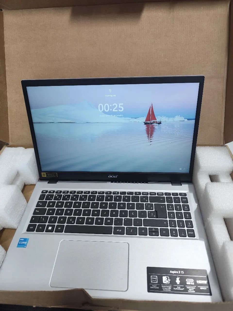 Notebook excelente para estudos e trabalhos! Em estado de zero!