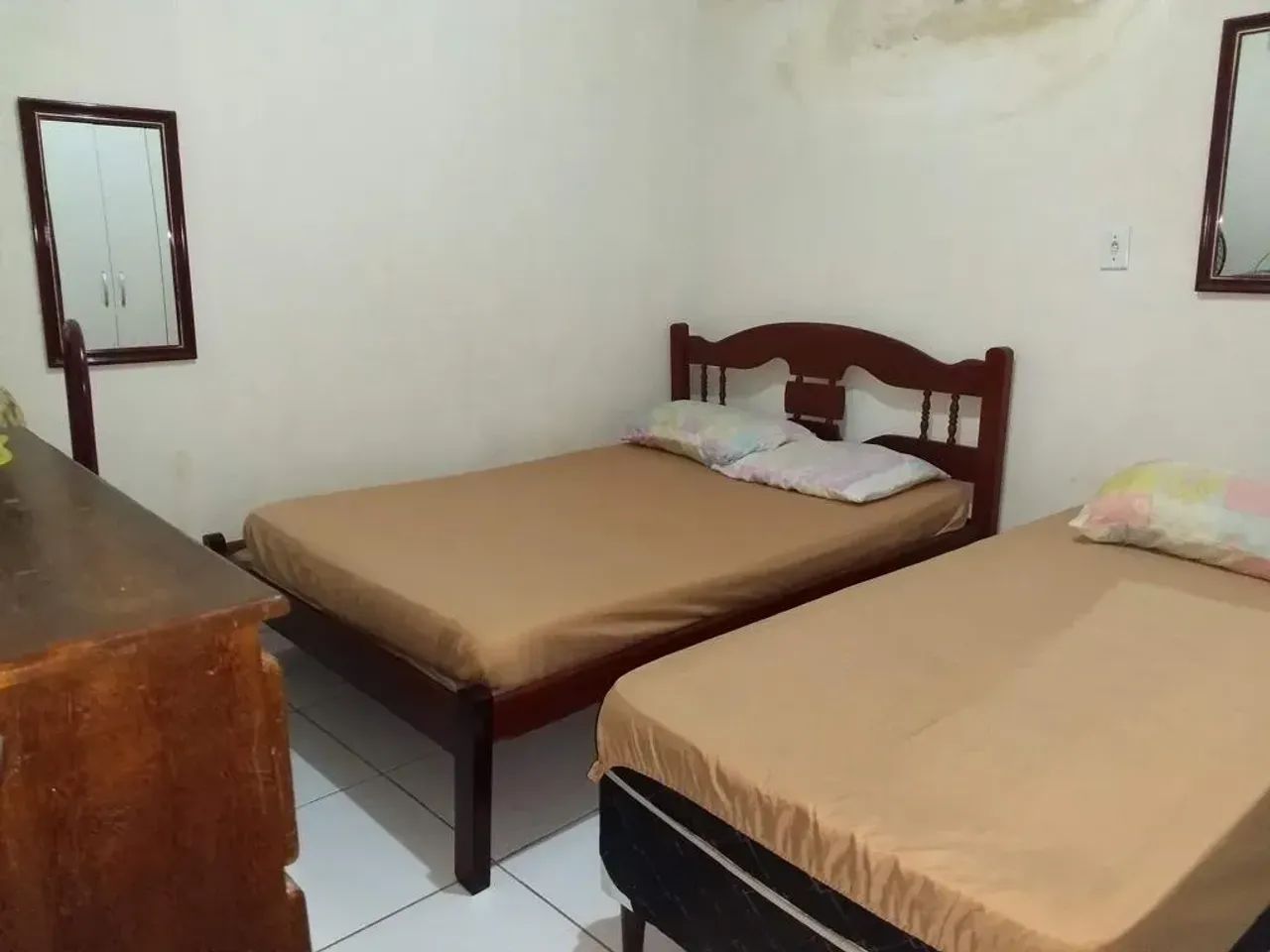 Vende-se/ Aluga-se uma casa com ponto comercial e salas comerciais no Centro do Cabo. - Foto 4