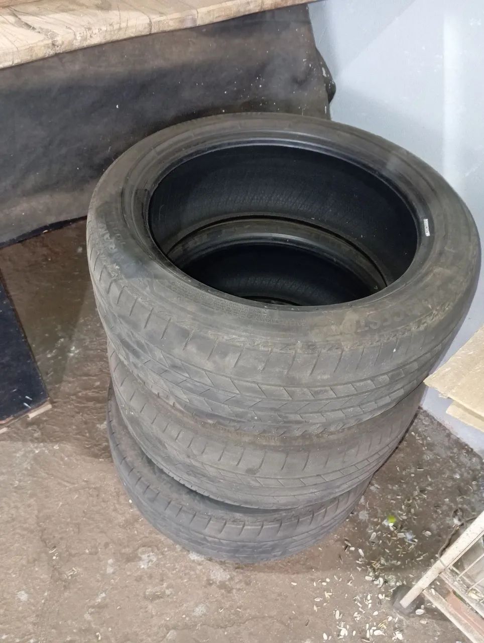 Vendo 3 pneus 