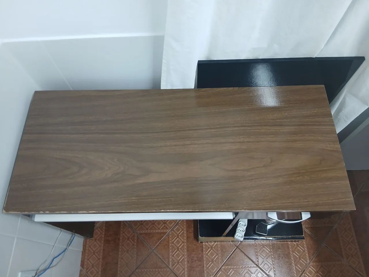 Escrivaninha de Madeira - Foto 2