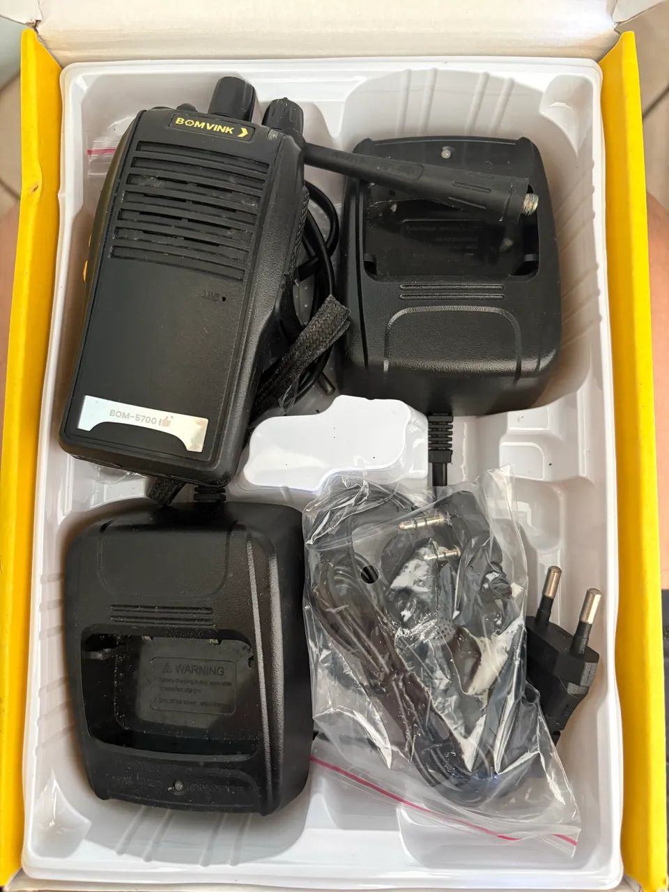 Rádio Comunicador Portátil + Microfone (extensão) - Foto 4