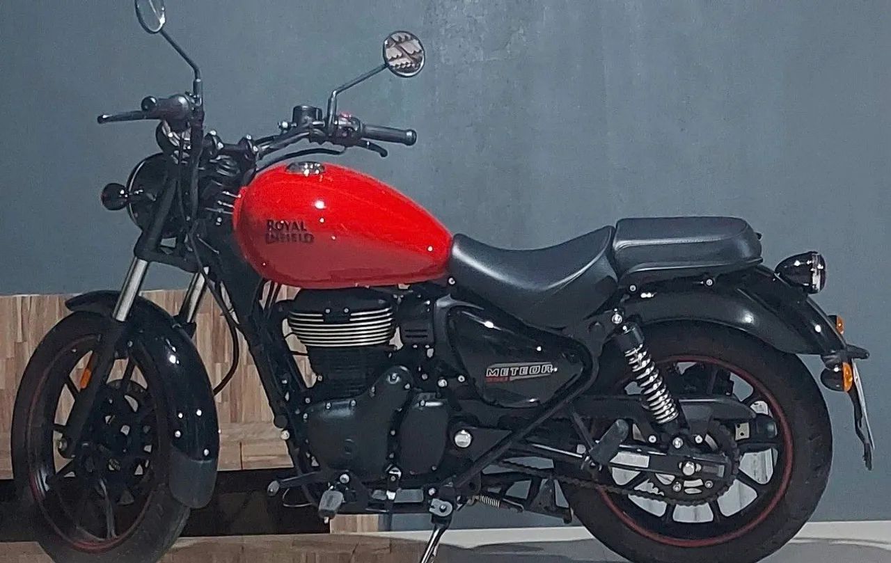 Vende-se 22.700 Cel. *