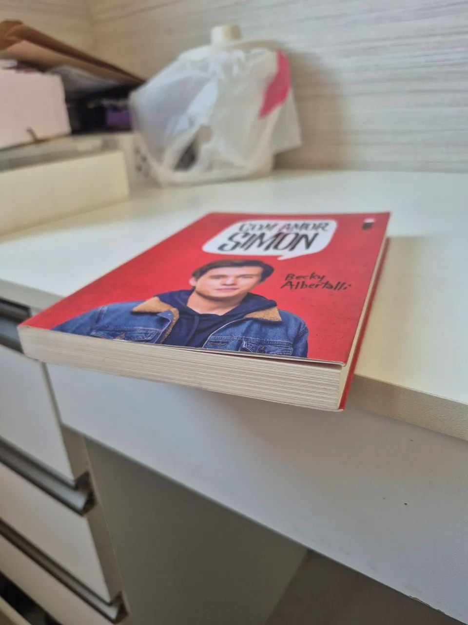 Livro com amor, Simon Becky Albertalli - Foto 2