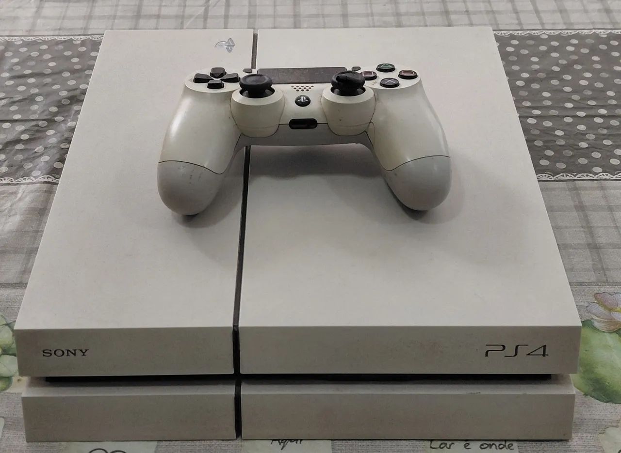 PS4 500GB Branco com 8 jogos - Jogos de Vídeo Game - Ponta da