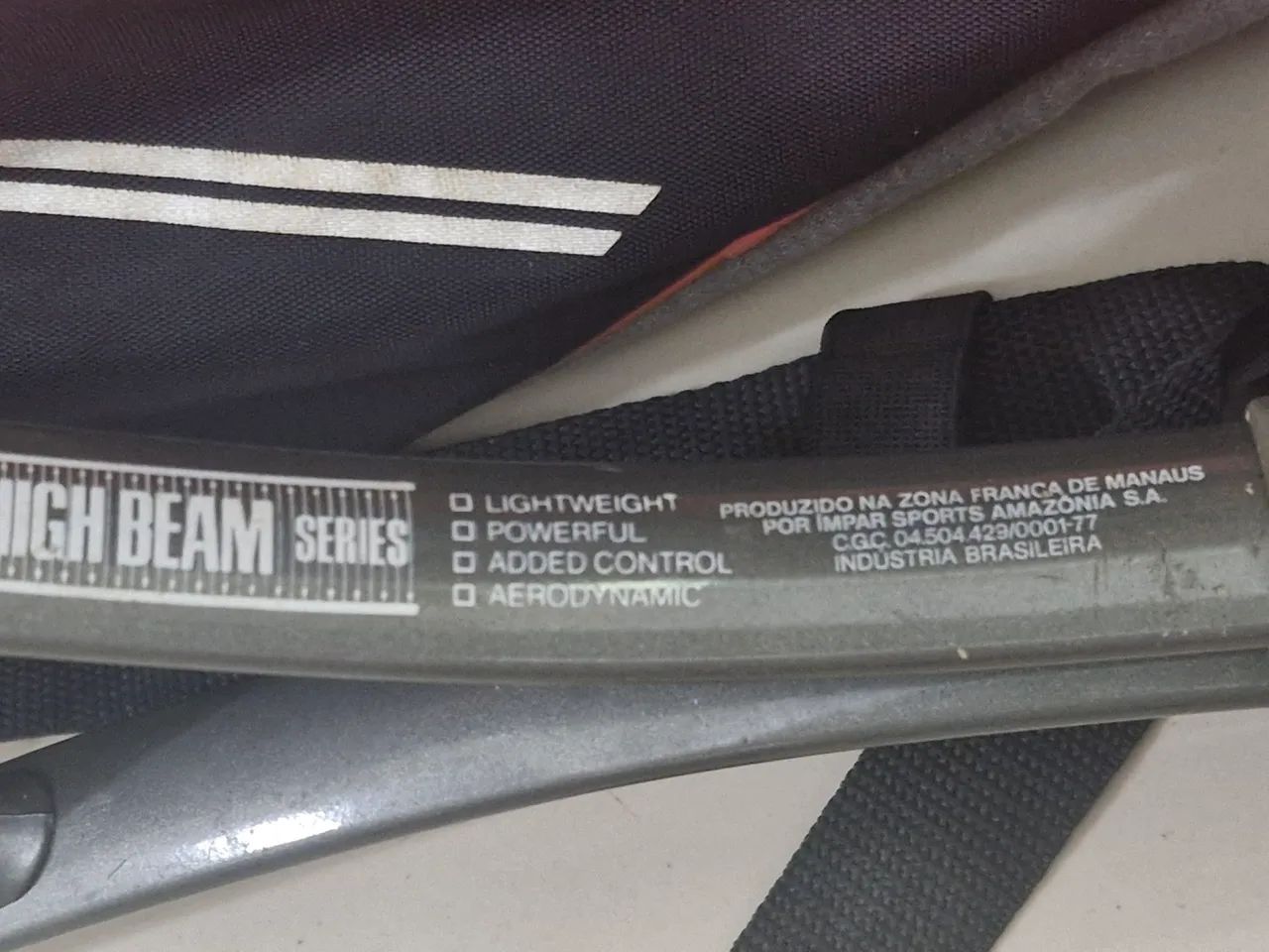 Raqueteira Babolat Pure Strike + raquete de tênis Wilson Advantage 95 - Foto 5