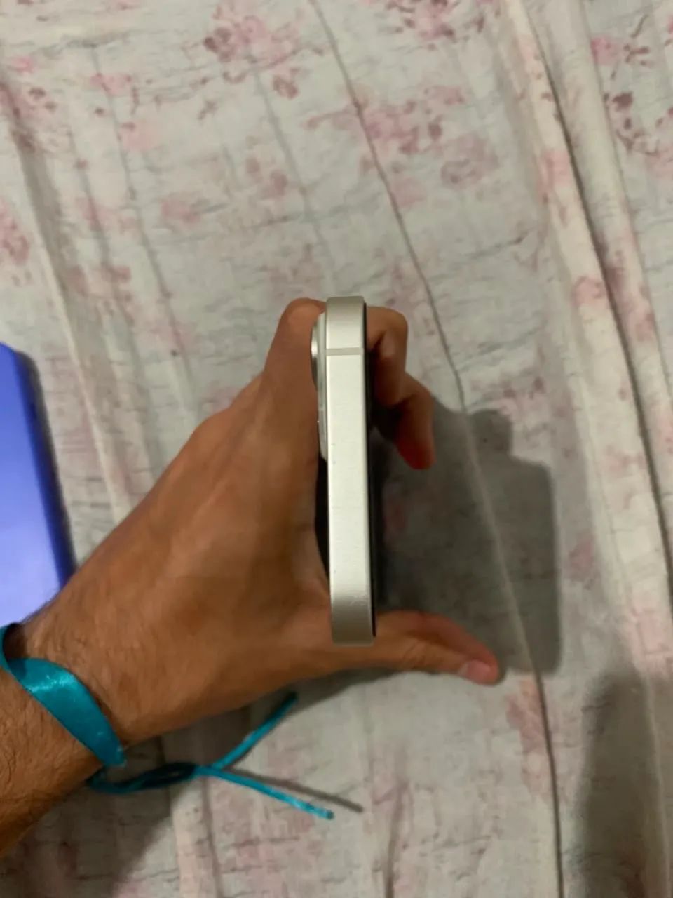 iPhone 14 128GB Estelar - Muito Conservado - Foto 4