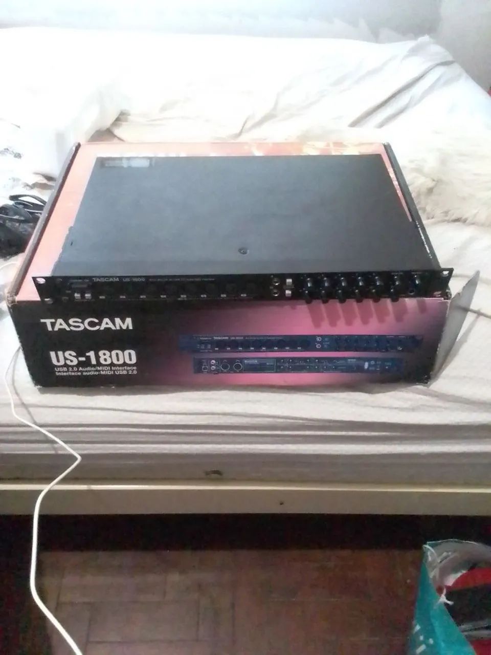 Interface de áudio Tascam US-1800 - Foto 2