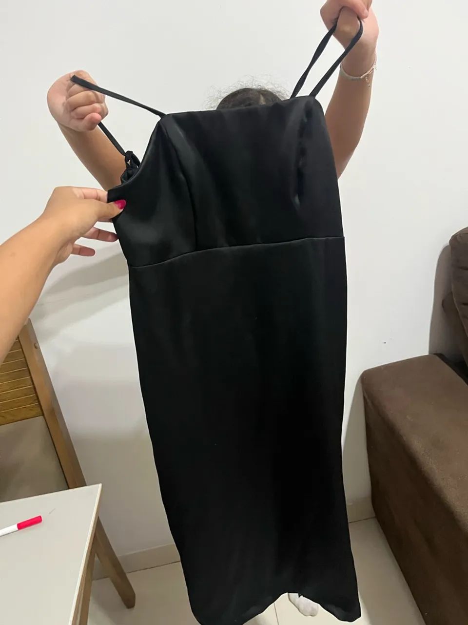 Vestido elegante de cetim nunca usado. - Foto 4