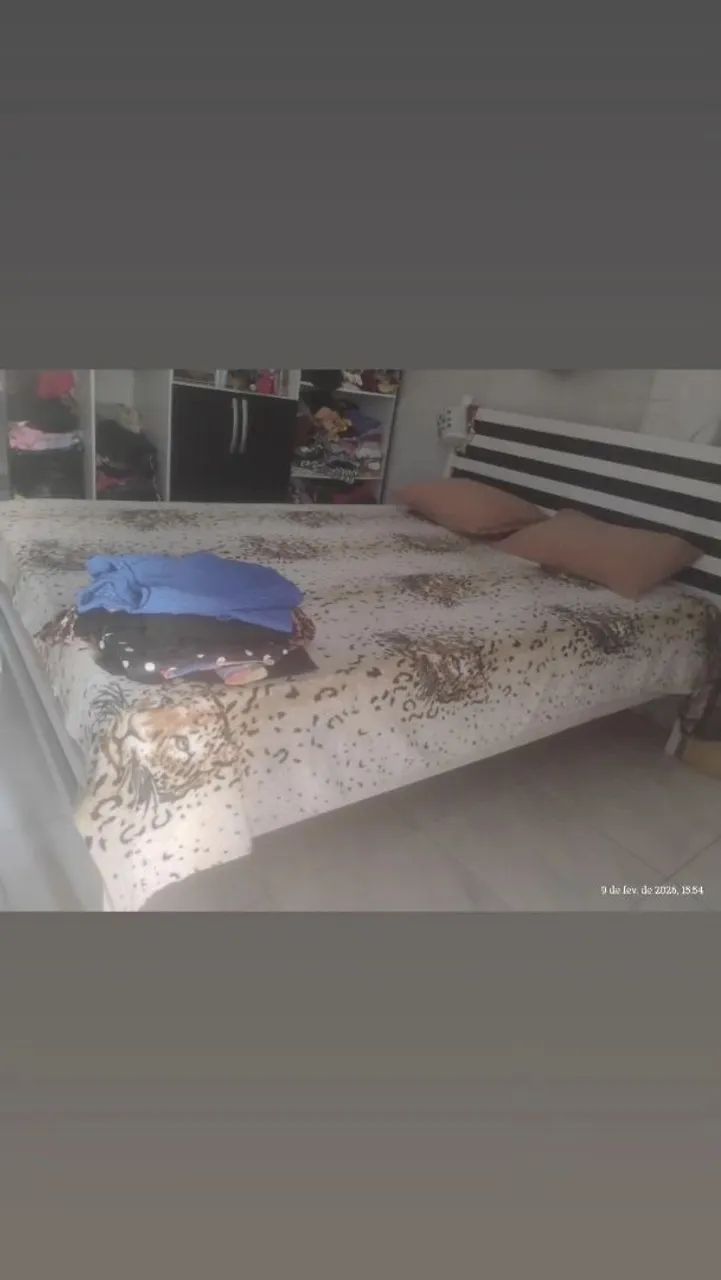 Double bed65576112427649120