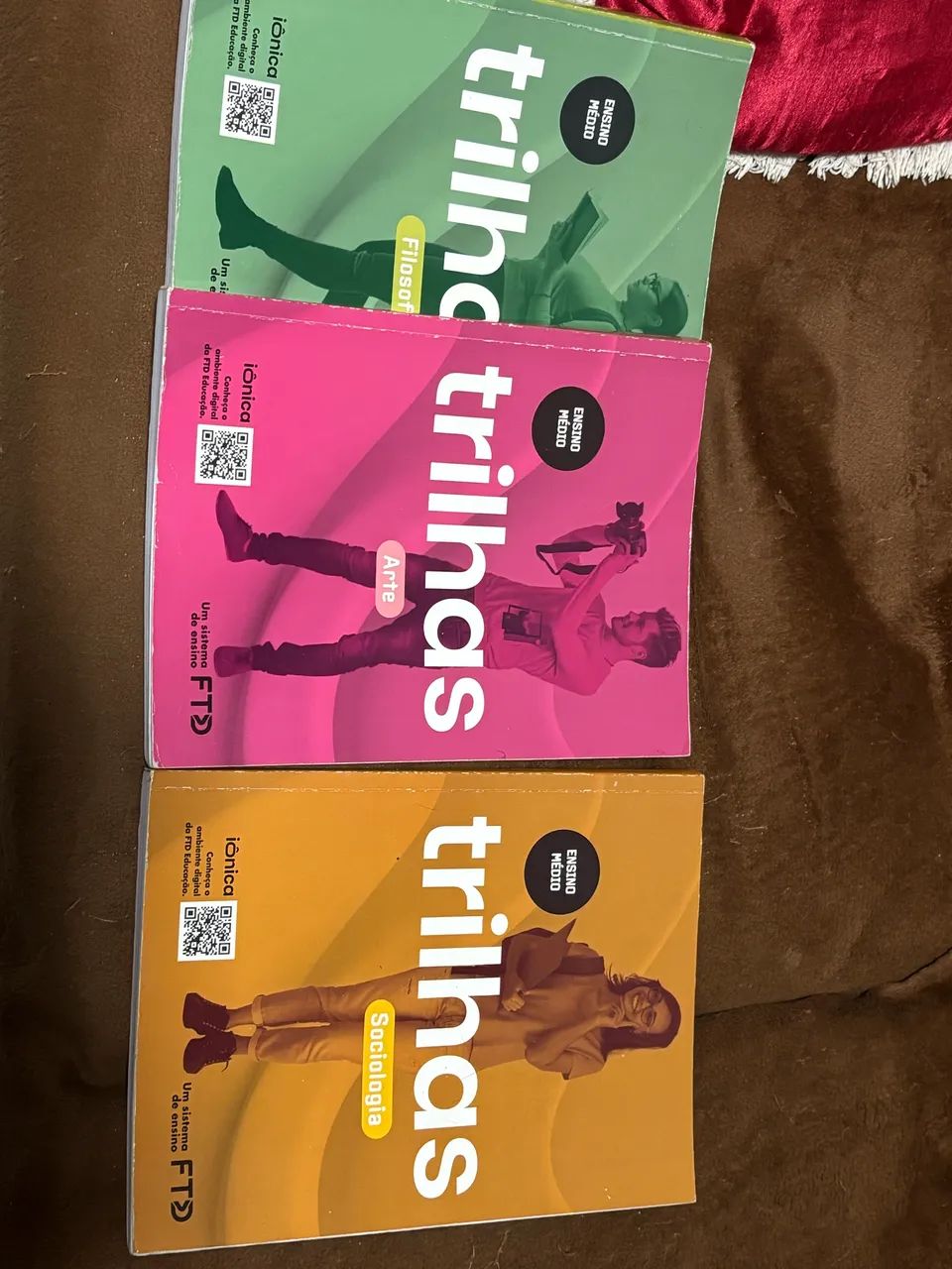 Caixa de Livros Trilhas Ensino Médio Segundo Ano - Livros e