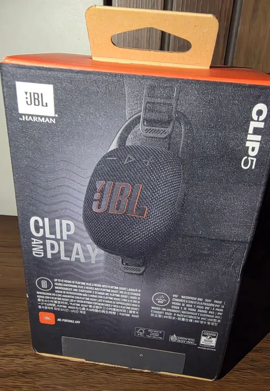 JBL Clip 5