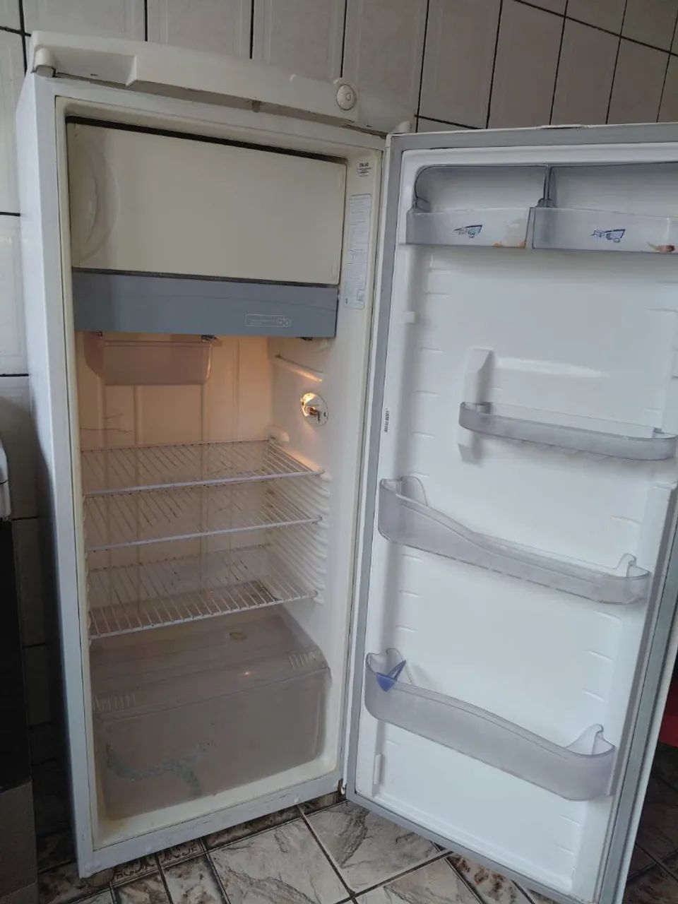 Vendo Geladeira Consul  - Foto 2