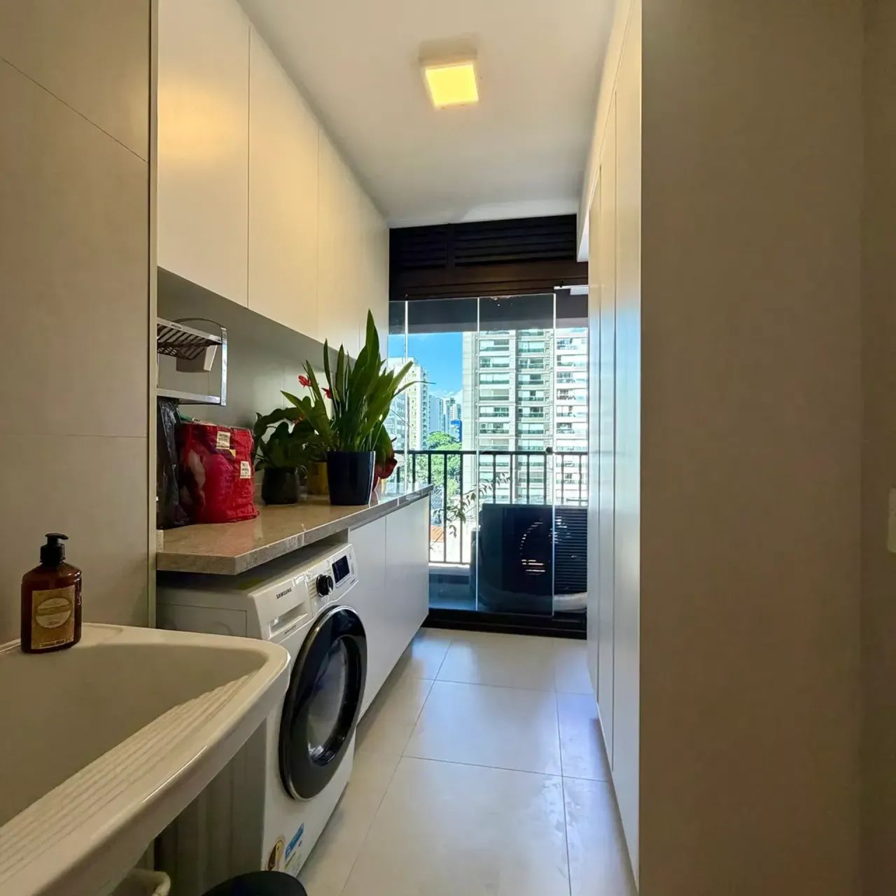 Apto mobiliado 163m2 com 2 suites, 2 vagas, churrasqueira - Foto 12