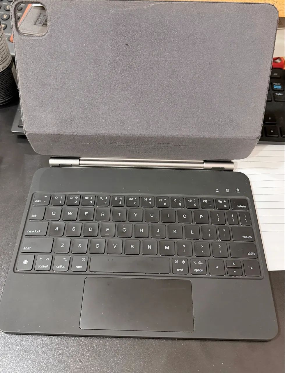 Capa teclado para Ipad retroiluminado (magic keyboard)