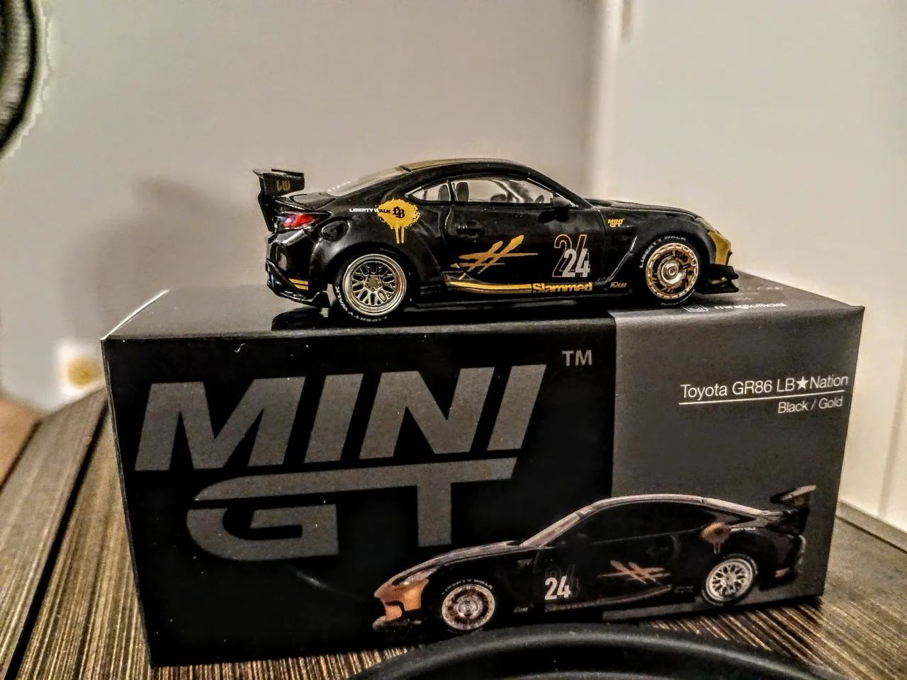 Mini GT Toyota GR86 LB Nation 1/64 - Foto 3