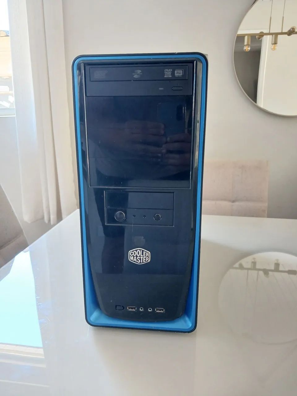 Gabinete cooler master  - Foto 2