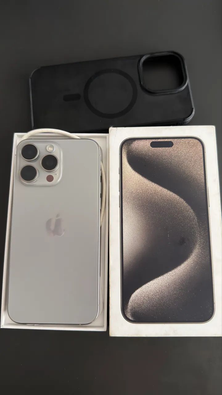 iphone 15 pro Max 256gb novíssimo - Celulares e Smartphones