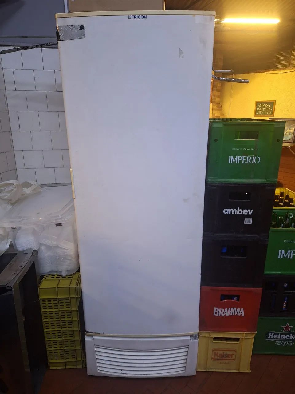 Freezer vertical Fricon 558 Litros