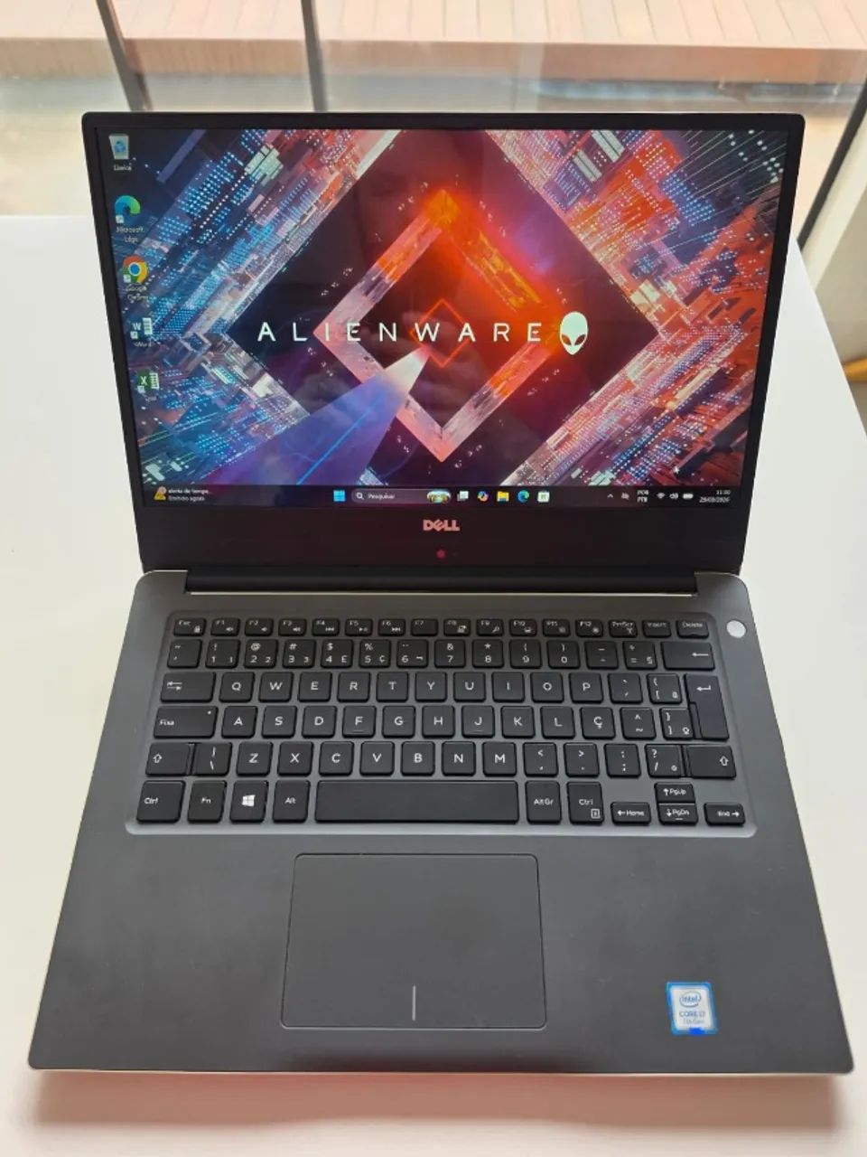Notebook Dell Core i7 Todo Em Metal Com Placa de Vídeo Dedicada