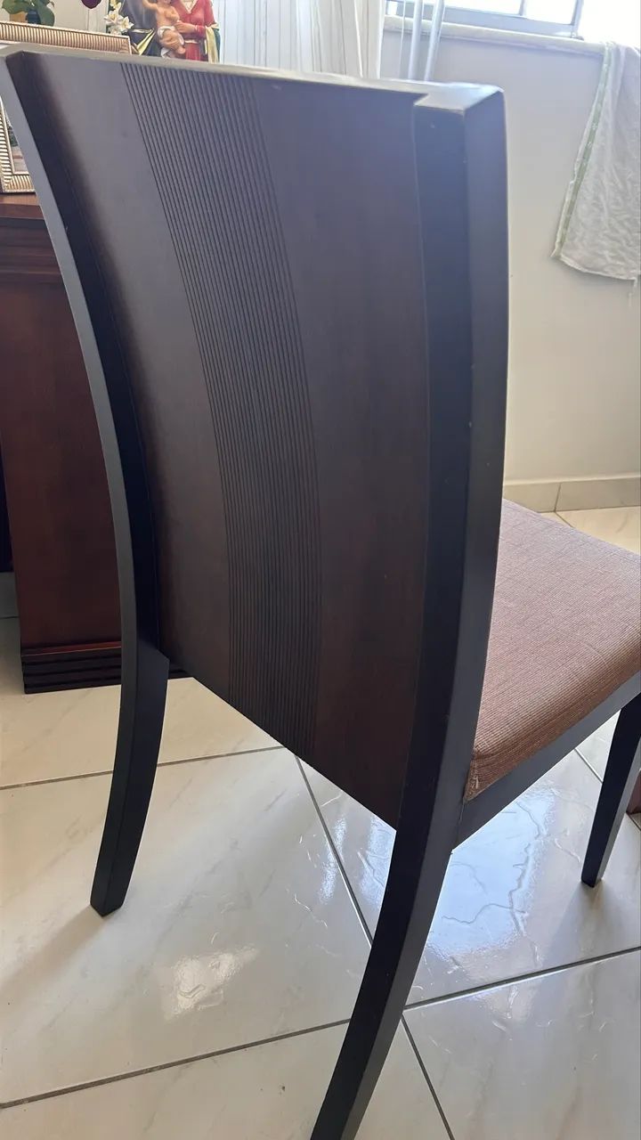 Conjunto de 4 cadeiras de madeira  - Foto 4