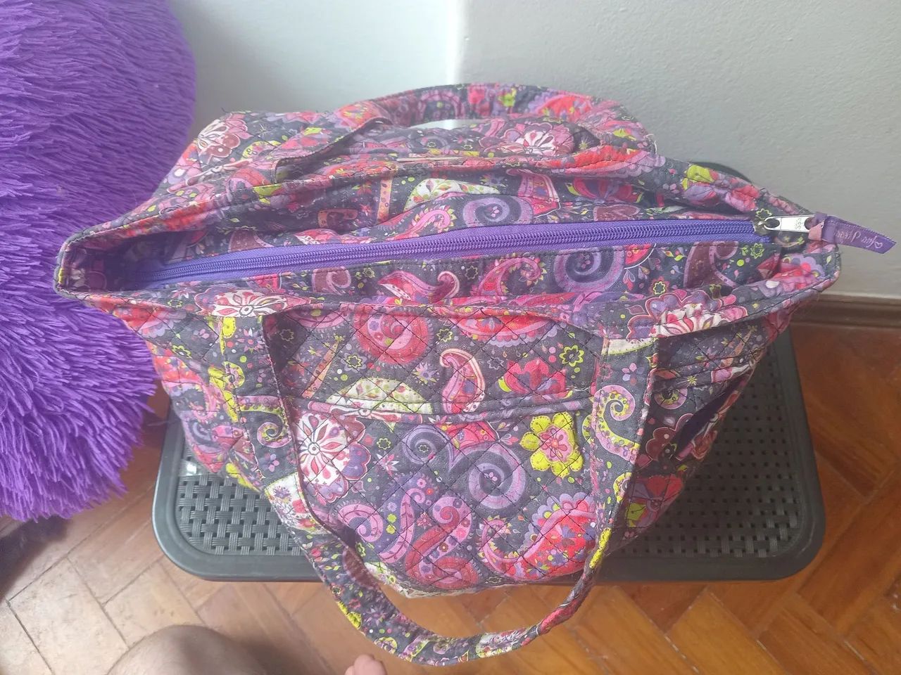 Bolsa estampada acolchoada com forro de cetim da marca Ana Viegas - Foto 5