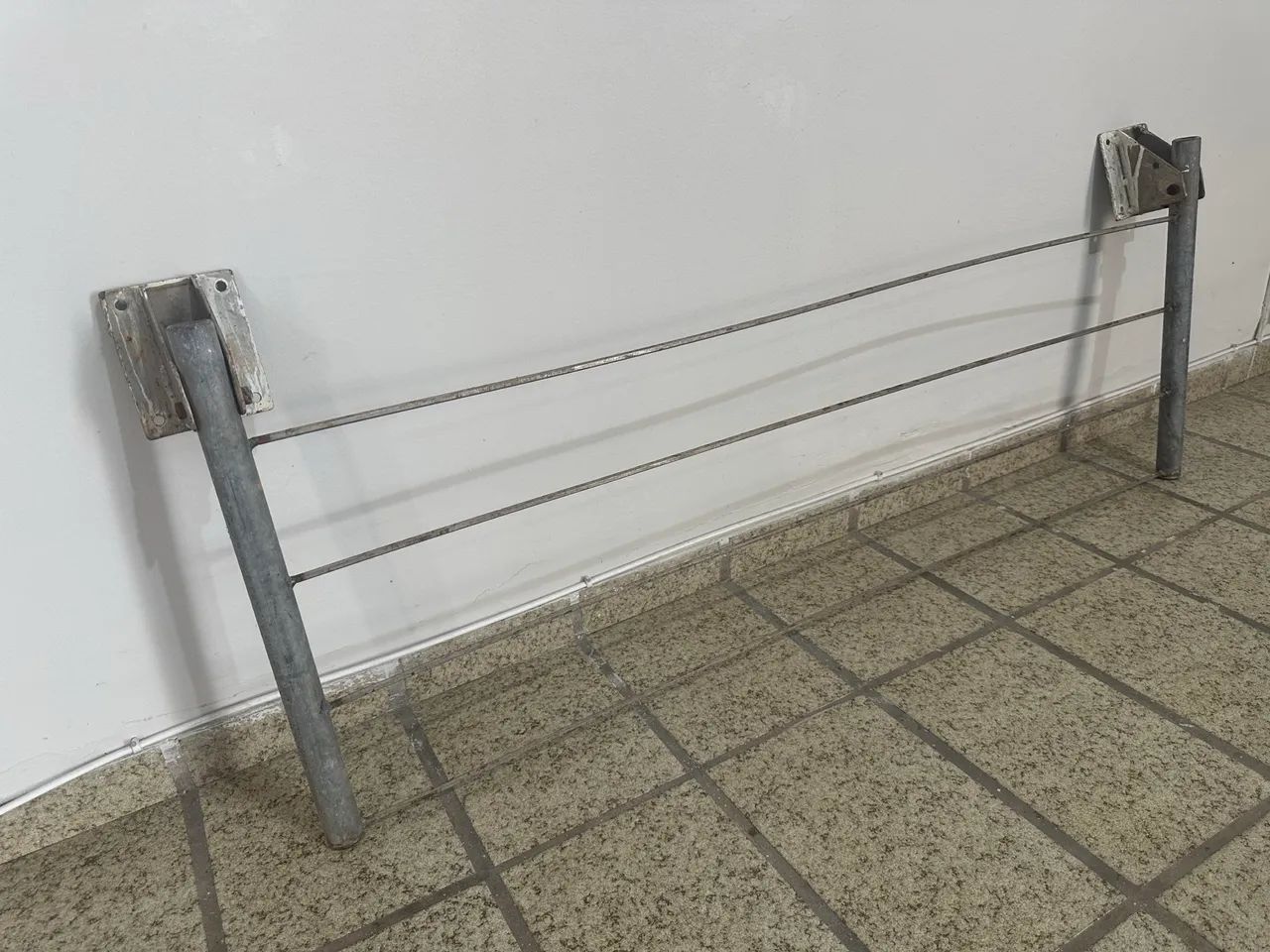 VARAL DE ROUPAS COMERCIAL