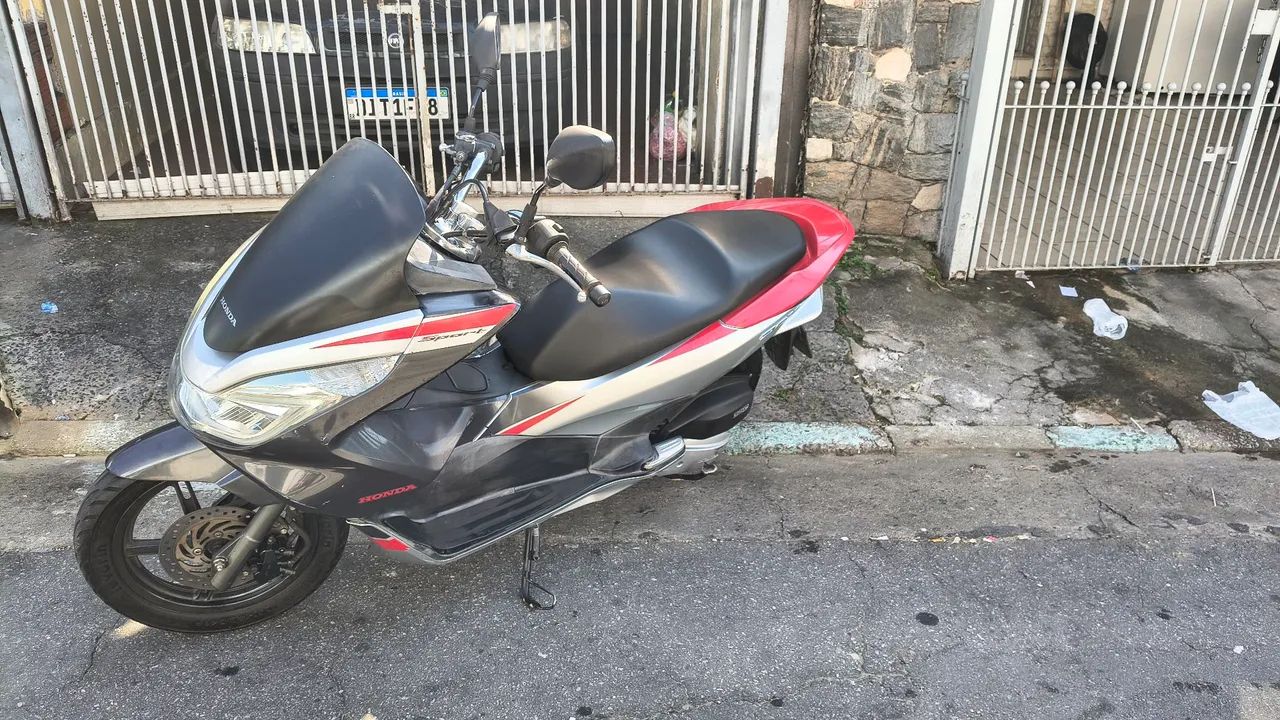 PCX COM QUILOMETRAGEM BAIXA ! - Foto 3