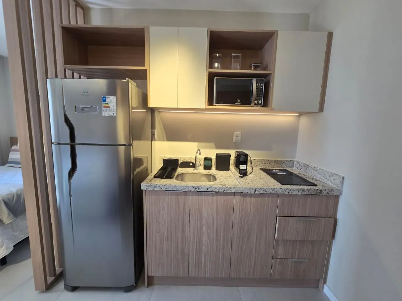 Imóvel para aluguel tem 21 m², mobiliadocom 1 quarto em Caminho das Árvores - Salvador - B - Foto 5