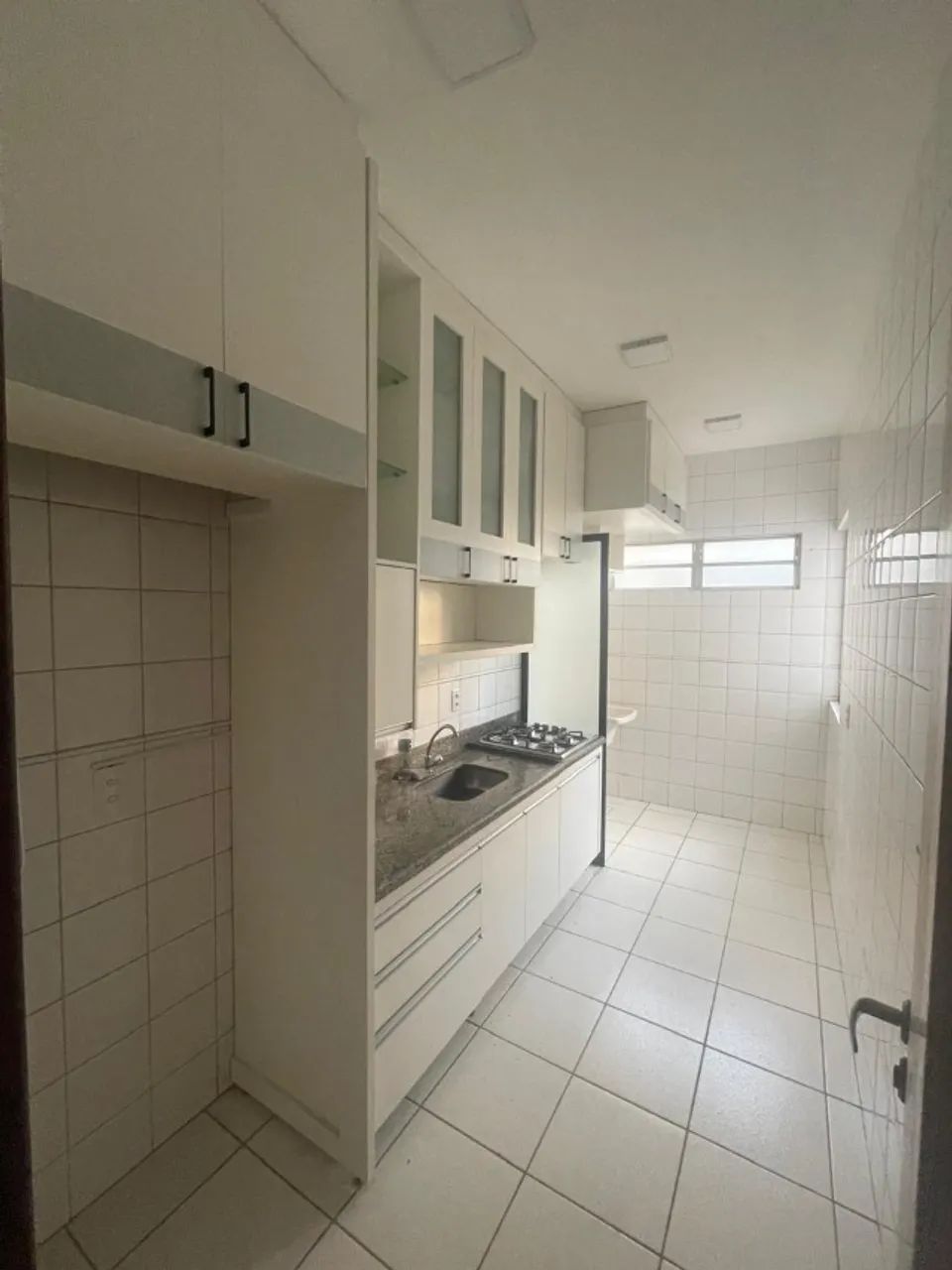alugo apartamento semi mobiliado na 206 sul- 2 quartos - Foto 3