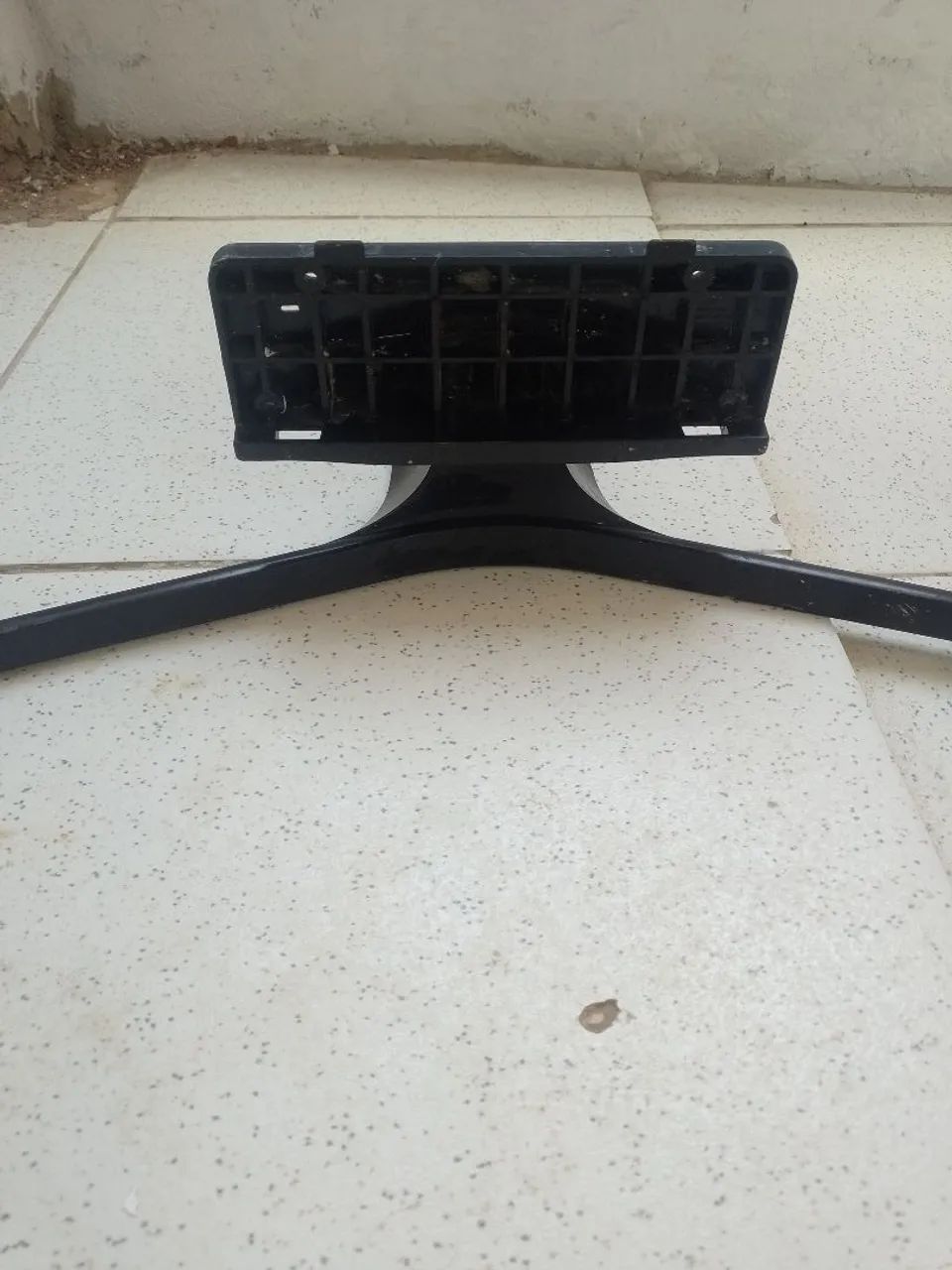 Base para tv Samsung 43 polegadas mod mu 6100 - Foto 2